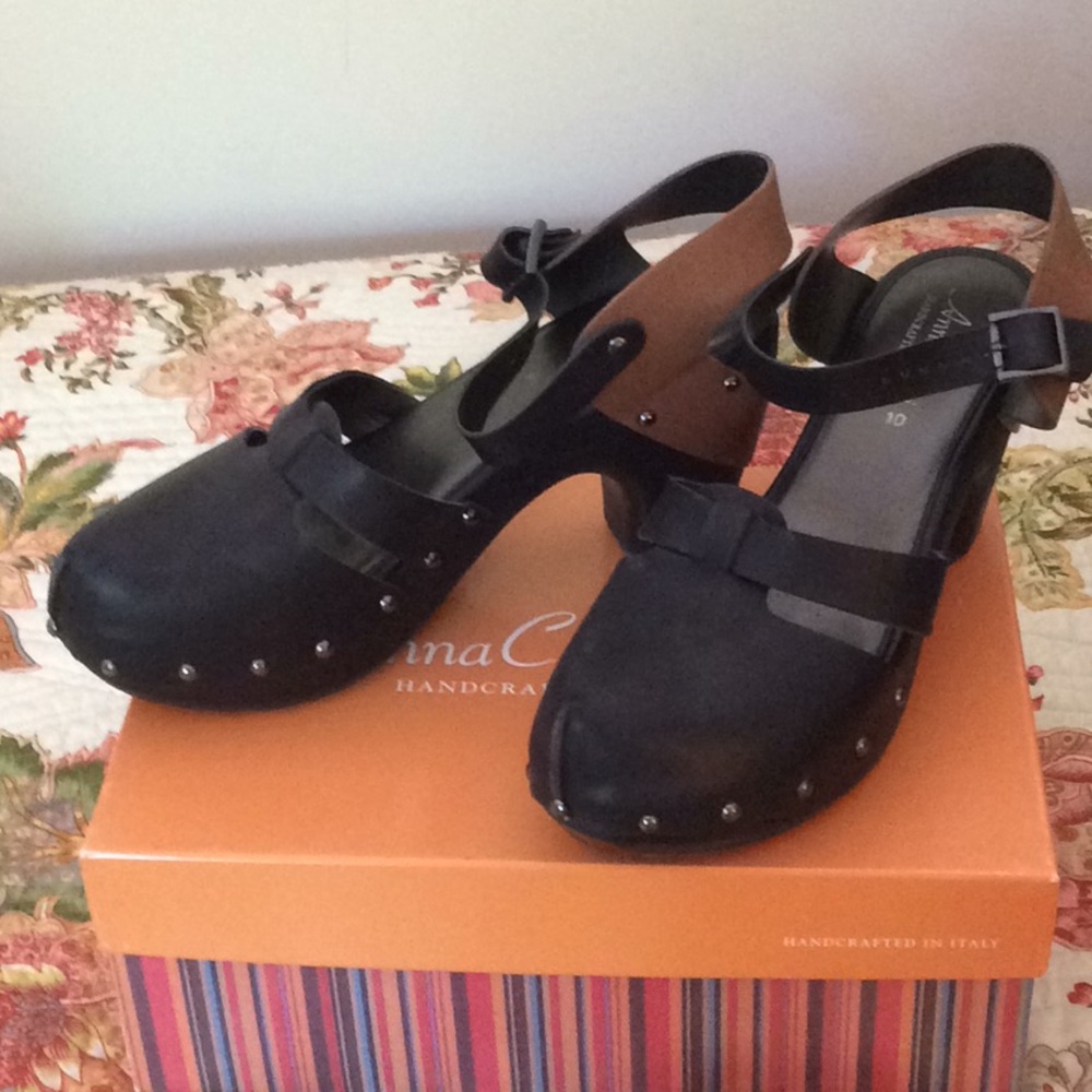 Anna Capri shoe sz 10 platform chunky heel black tan leather studs ankle strap